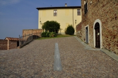 P01-05castello-moncucco05